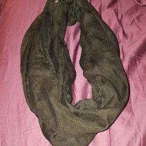 Infinity scarf